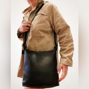 Vintage 80s Coach Shoulder Sac 9730, Black
